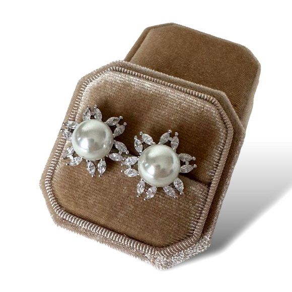NWT Kenneth Jay Lane Rhodium Plated Faux Pearl & Cubic Zirconia Stud Earrings - Picture 3 of 9